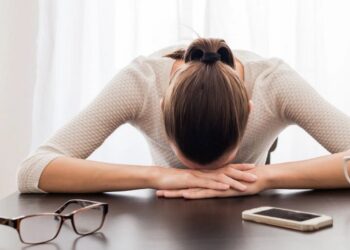 Dấu hiệu duyên âm theo được thể hiện qua điều gì?