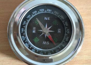 Cách xác định hướng cho nhu cầu phong thủy và du lịch