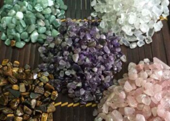 Đá phong thủy để bàn lựa chọn như thế nào cho phù hợp?