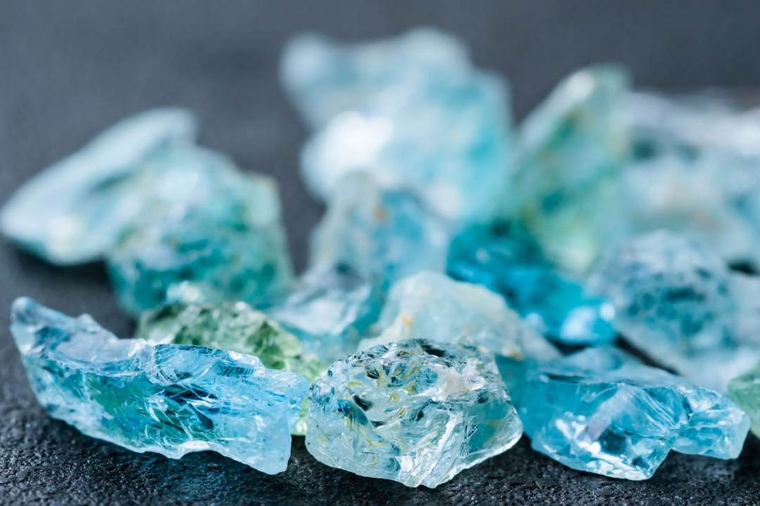 Đá Aquamarine (xanh nước biển)