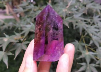 Đá Thạch Anh Tím có ý nghĩa, công dụng gì trong phong thủy