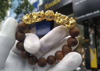 Tuổi không nên đeo tỳ hưu