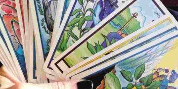 Bộ môn bói nổi tiếng gần đây chính là Tarot