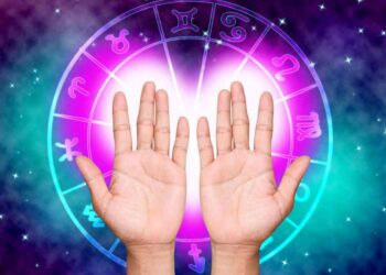 Xem bói có bản chất là hình thức gì?