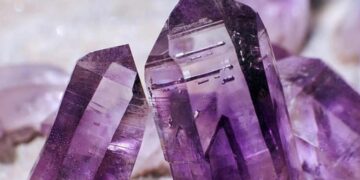 Cách lựa chọn đá phong thủy mệnh hỏa phù hợp với mệnh