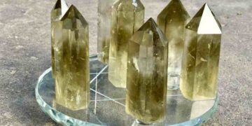 Tìm hiểu về đá Thạch Anh vàng mang lại phú quý tài tộc