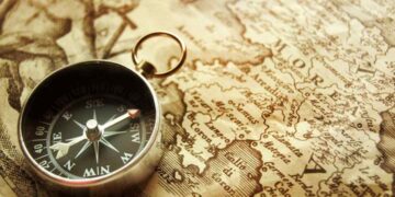 La bàn là gì? Cấu tạo và những mục đích sử dụng của la bàn