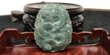 Đá Cẩm Thạch là gì? Ý nghĩa phong thủy và mệnh hợp với đá