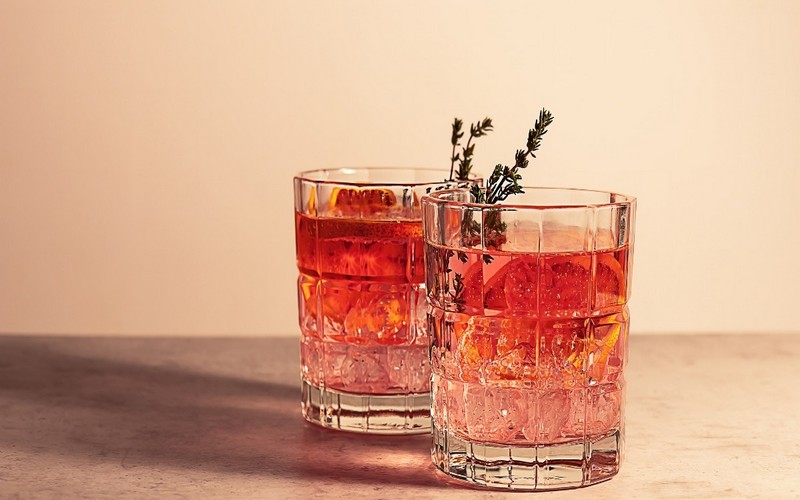 Vì sao cần chọn đúng ly uống rượu mạnh